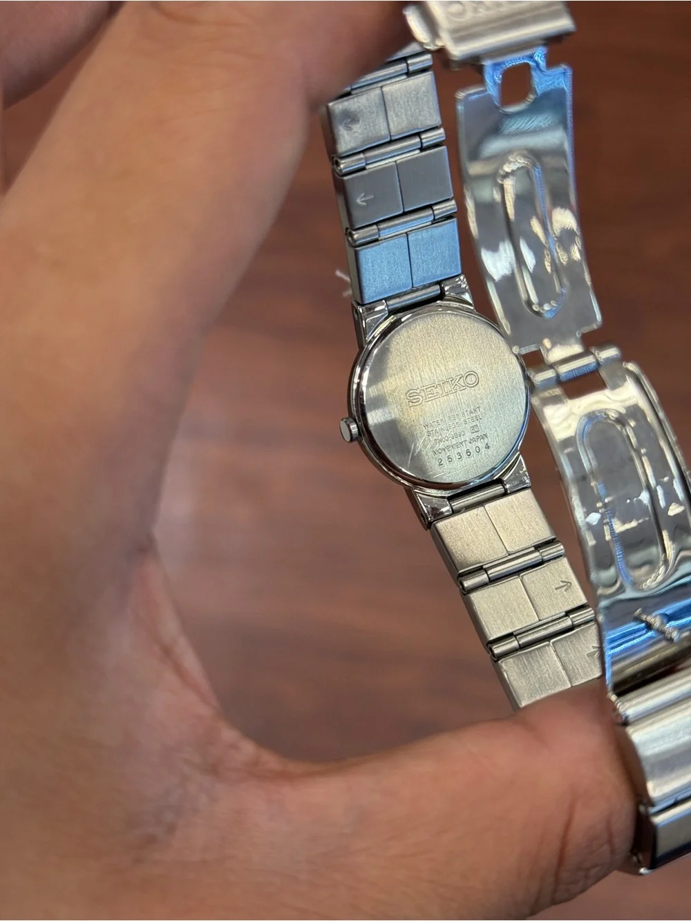 Seiko vintage 90s Silver Dial women’s Bracelet with Brushed Steel Links watch
